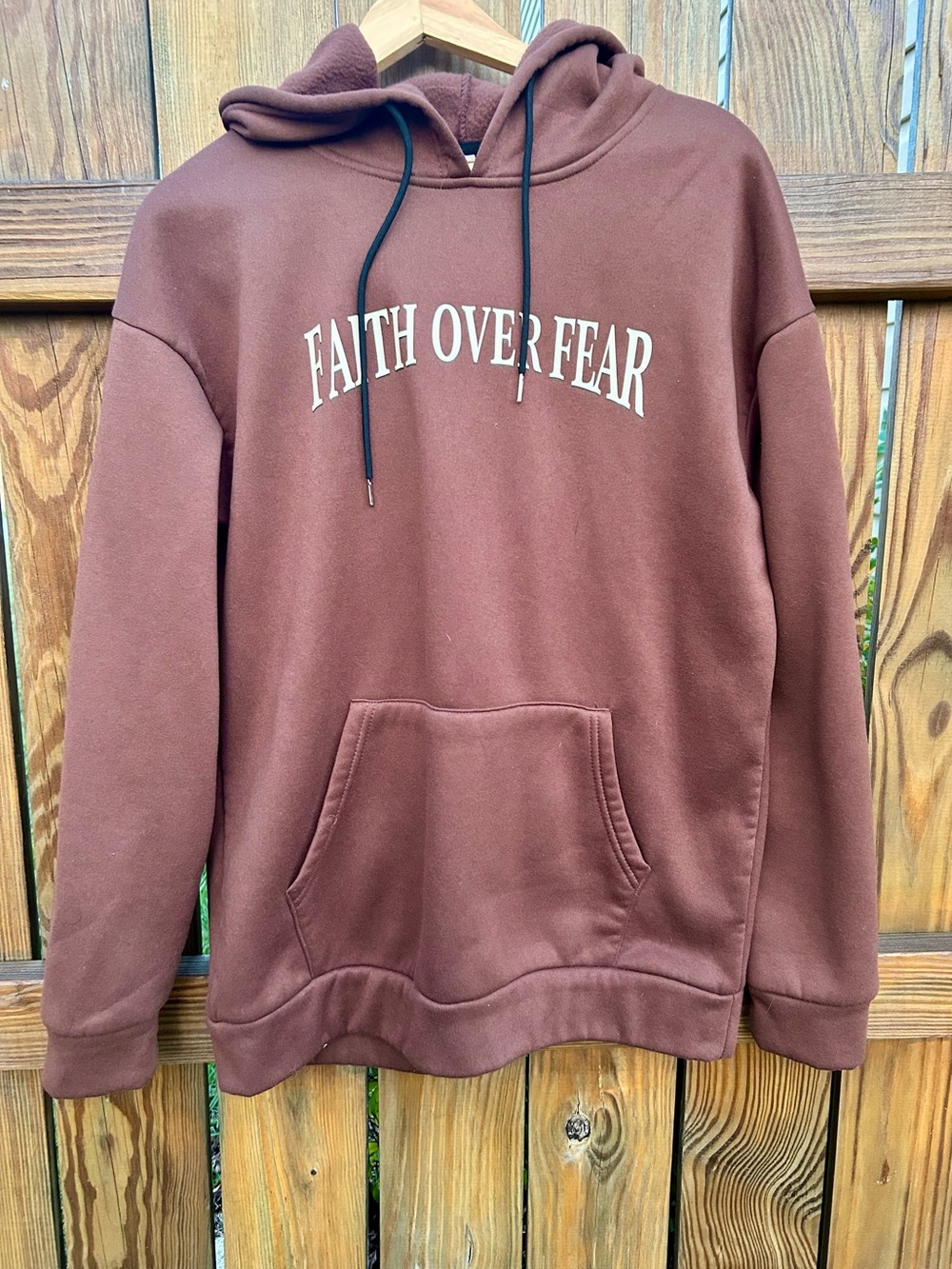 Brown Faith Over Fear Hoodie Sweatshirt Criwn of Thorns  sz Large